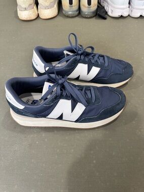 New Balance 237 Men's Navy and White Casual Runner Sneakers